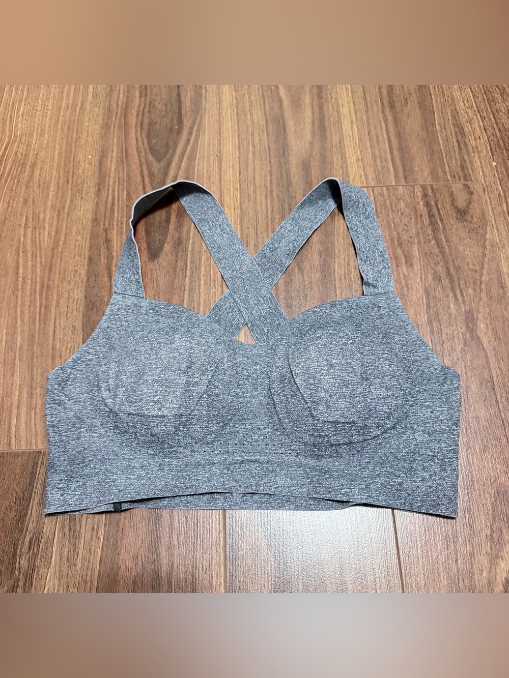 Uniqlo Active Crossback Wireless Bra Sports Bra Gray Medium